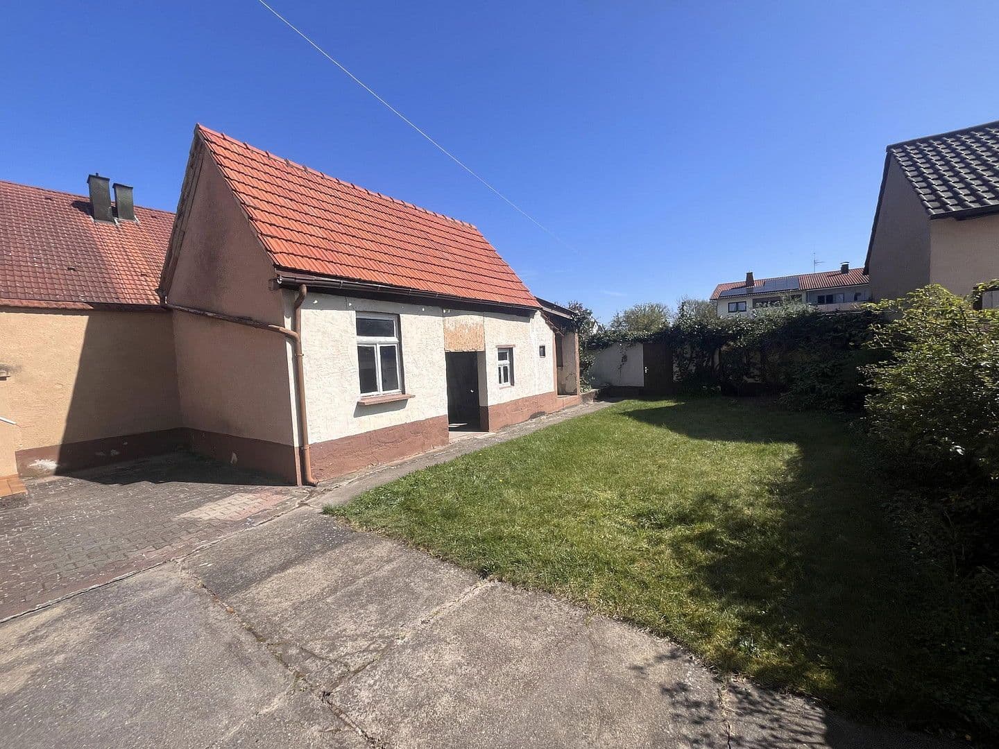 Predaj domu 120 m², pozemek 600 m², Hambrücken, Bádensko-Wurttembersko Predaj domu 120 m², pozemek 600 m², Hambrücken, Bádensko-Wurttembersko