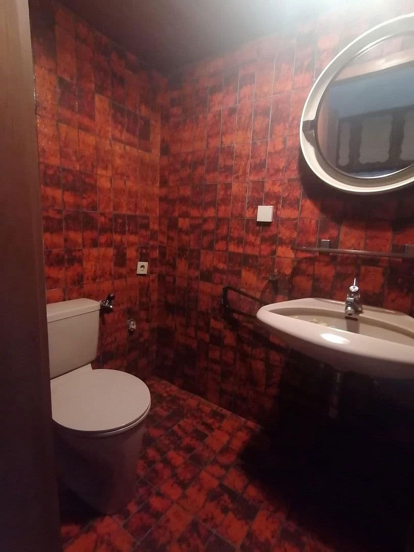 Predaj domu 106 m², pozemek 261 m², Schwaz, Tirolsko Predaj domu 106 m², pozemek 261 m², Schwaz, Tirolsko