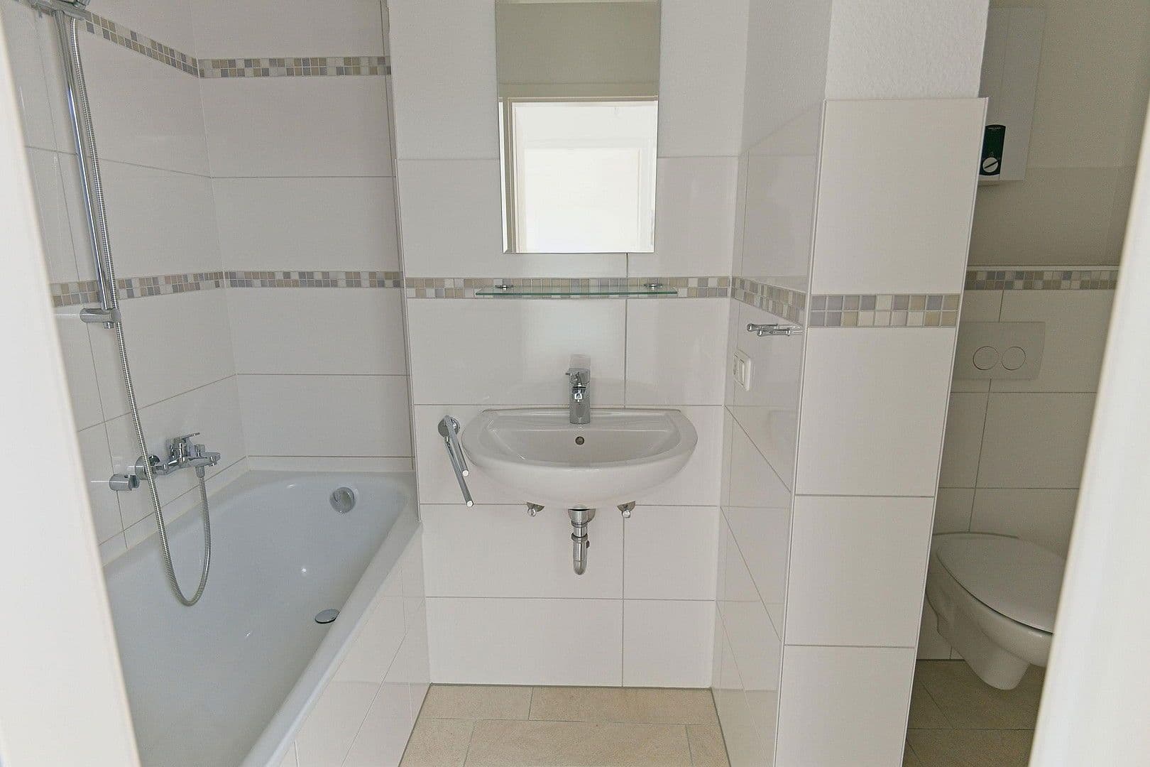 Prenájom bytu 3-izbový 70 m², Kiel, Šlezvicko-Holštajnsko Prenájom bytu 3-izbový 70 m², Kiel, Šlezvicko-Holštajnsko