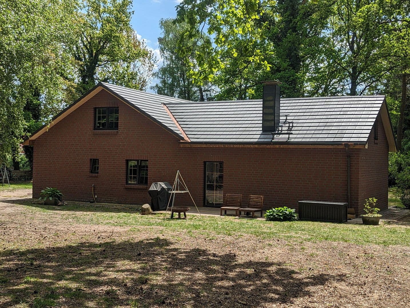 Predaj domu 176 m², pozemek 5.000 m², Schnakenbek, Šlezvicko-Holštajnsko Predaj domu 176 m², pozemek 5.000 m², Schnakenbek, Šlezvicko-Holštajnsko