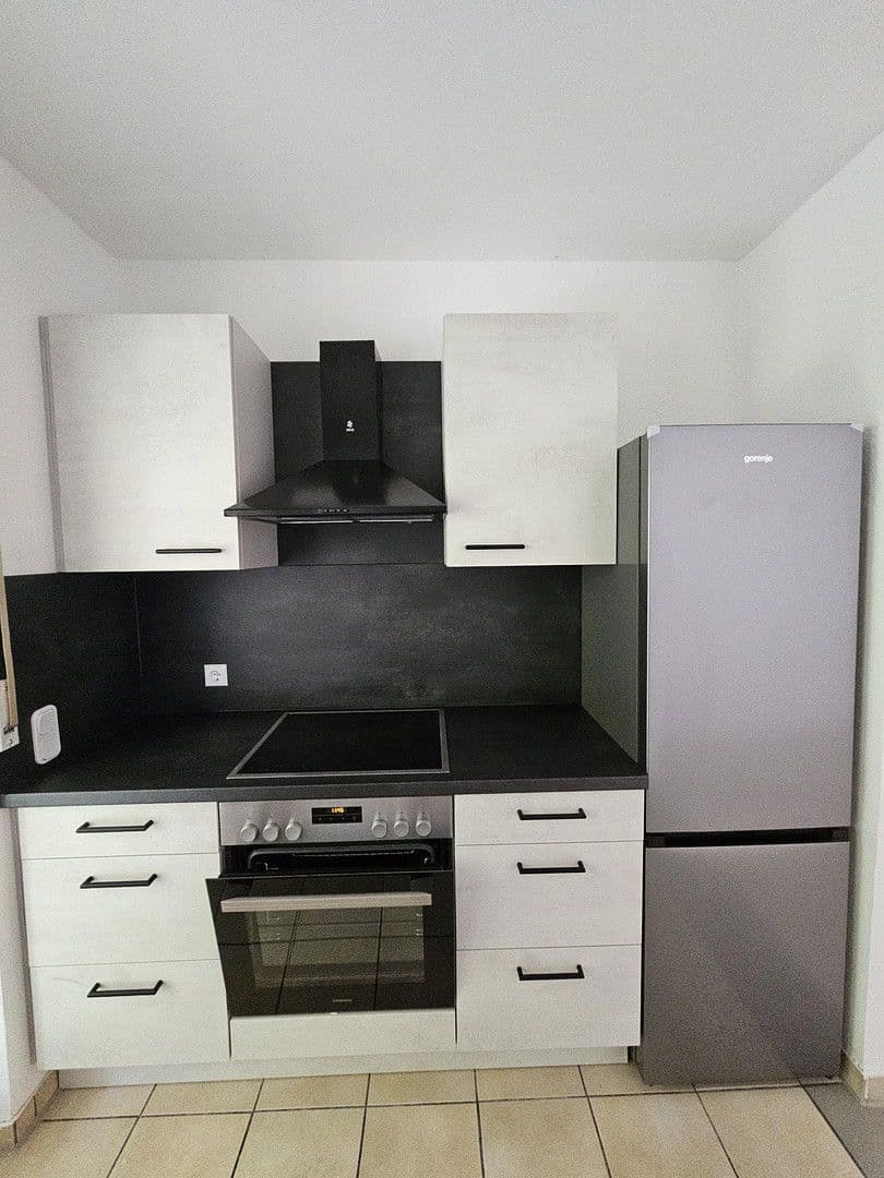 Prenájom bytu 3-izbový 80 m², Ludwigstr. 62, Mühlheim am Main, Hesensko Prenájom bytu 3-izbový 80 m², Ludwigstr. 62, Mühlheim am Main, Hesensko