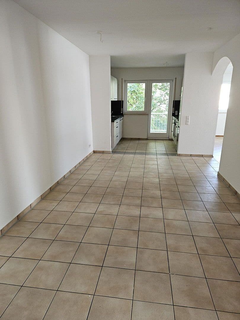 Prenájom bytu 3-izbový 80 m², Ludwigstr. 62, Mühlheim am Main, Hesensko Prenájom bytu 3-izbový 80 m², Ludwigstr. 62, Mühlheim am Main, Hesensko