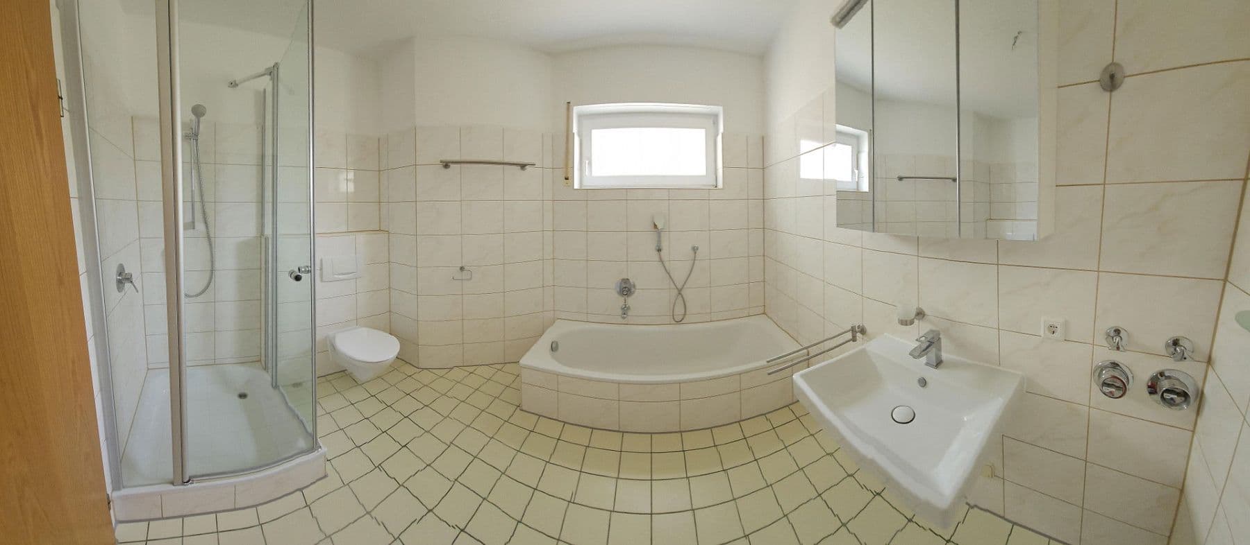 Prenájom bytu 3-izbový 80 m², Ludwigstr. 62, Mühlheim am Main, Hesensko Prenájom bytu 3-izbový 80 m², Ludwigstr. 62, Mühlheim am Main, Hesensko