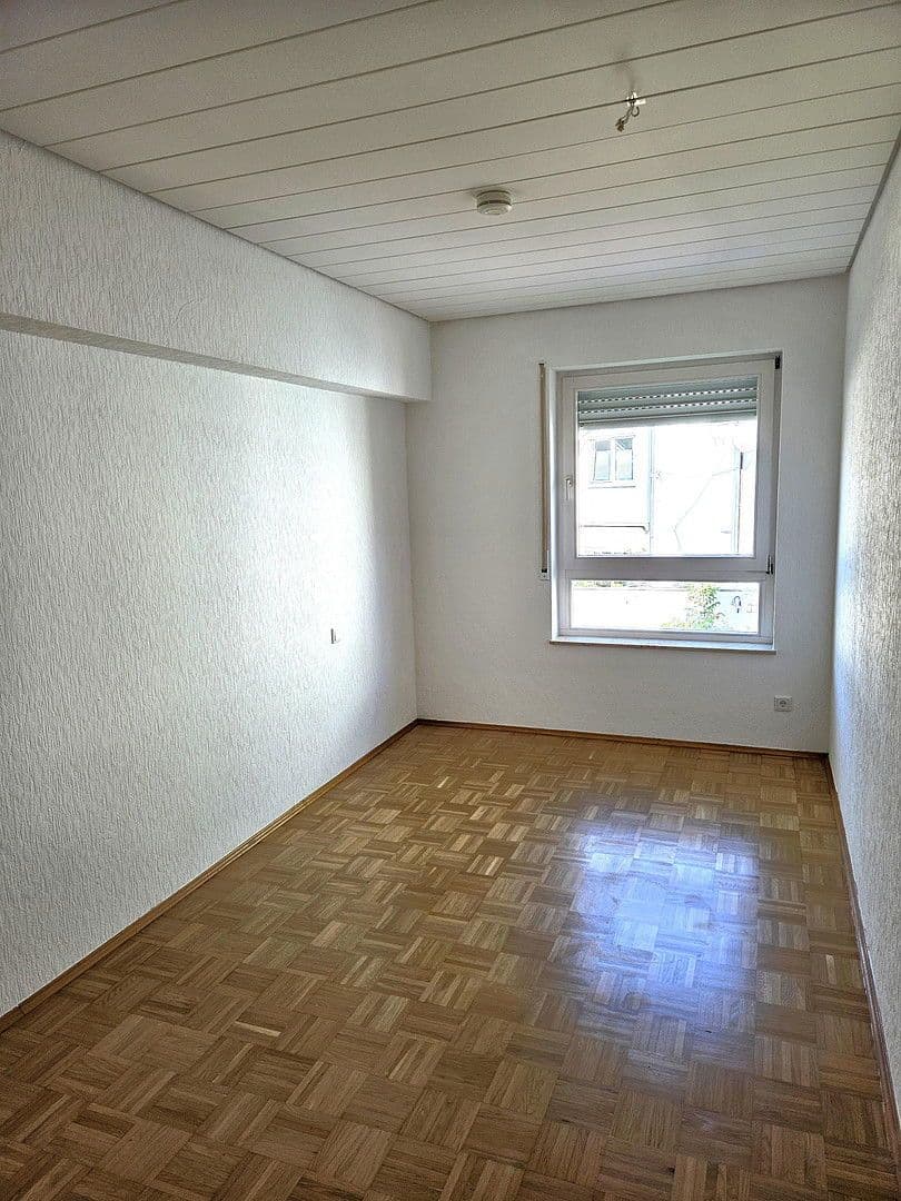 Prenájom bytu 3-izbový 80 m², Ludwigstr. 62, Mühlheim am Main, Hesensko Prenájom bytu 3-izbový 80 m², Ludwigstr. 62, Mühlheim am Main, Hesensko