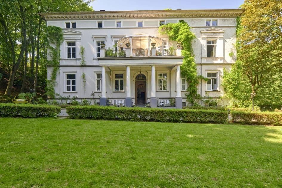 Predaj domu 899 m², pozemek 9.275 m², Hardtstr. 35, Radevormwald, Severné Porýnie - Westfálsko Predaj domu 899 m², pozemek 9.275 m², Hardtstr. 35, Radevormwald, Severné Porýnie - Westfálsko