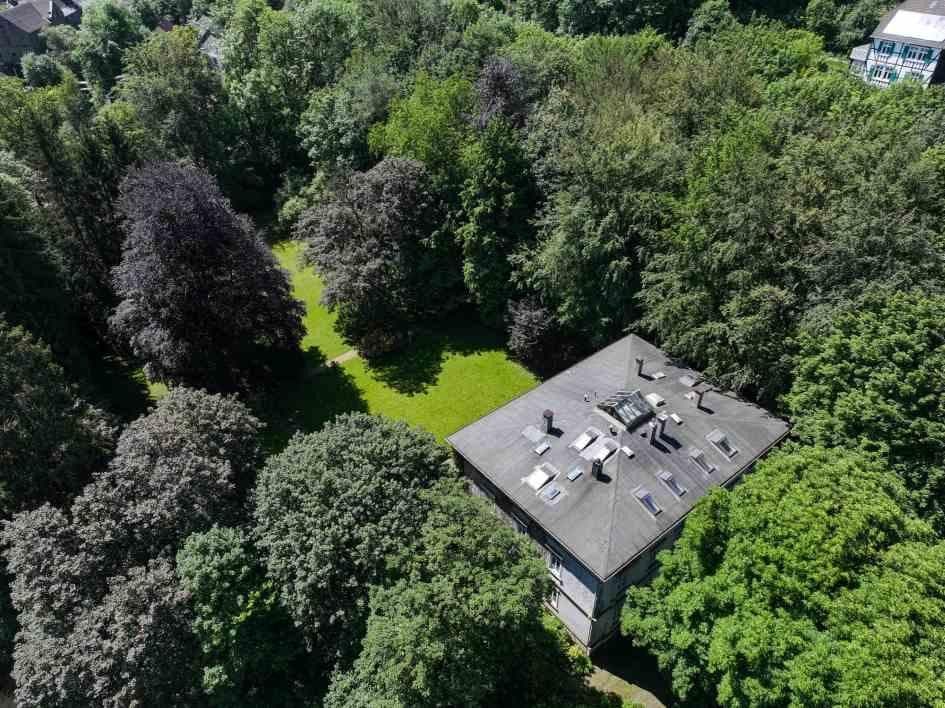 Predaj domu 899 m², pozemek 9.275 m², Hardtstr. 35, Radevormwald, Severné Porýnie - Westfálsko Predaj domu 899 m², pozemek 9.275 m², Hardtstr. 35, Radevormwald, Severné Porýnie - Westfálsko