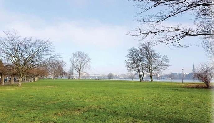 Prenájom bytu 5-izbový 178 m², Düsseldorf, Severné Porýnie - Westfálsko Prenájom bytu 5-izbový 178 m², Düsseldorf, Severné Porýnie - Westfálsko