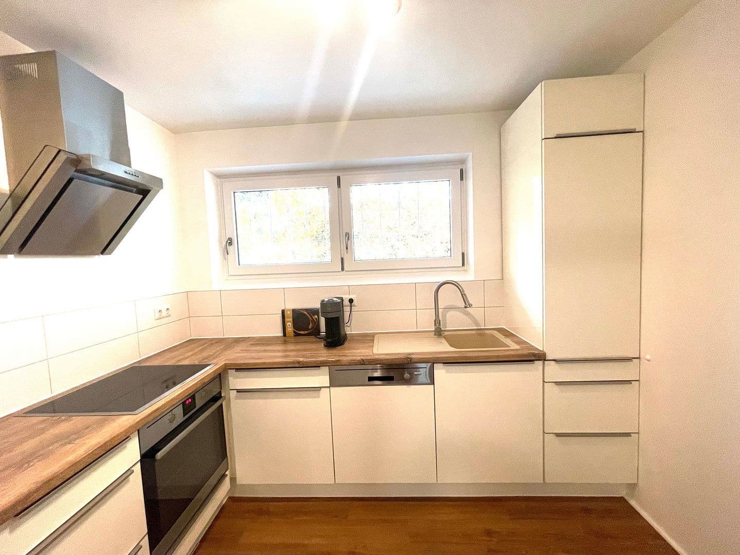 Prenájom bytu 3-izbový 93 m², Jahnring, Hamburg, Hamburg Prenájom bytu 3-izbový 93 m², Jahnring, Hamburg, Hamburg