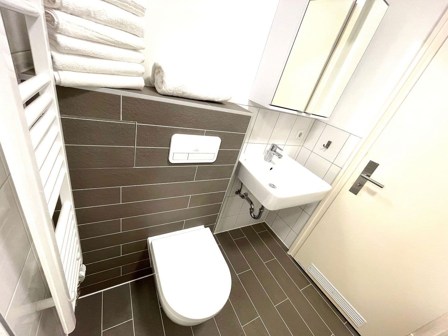 Prenájom bytu 3-izbový 93 m², Jahnring, Hamburg, Hamburg Prenájom bytu 3-izbový 93 m², Jahnring, Hamburg, Hamburg