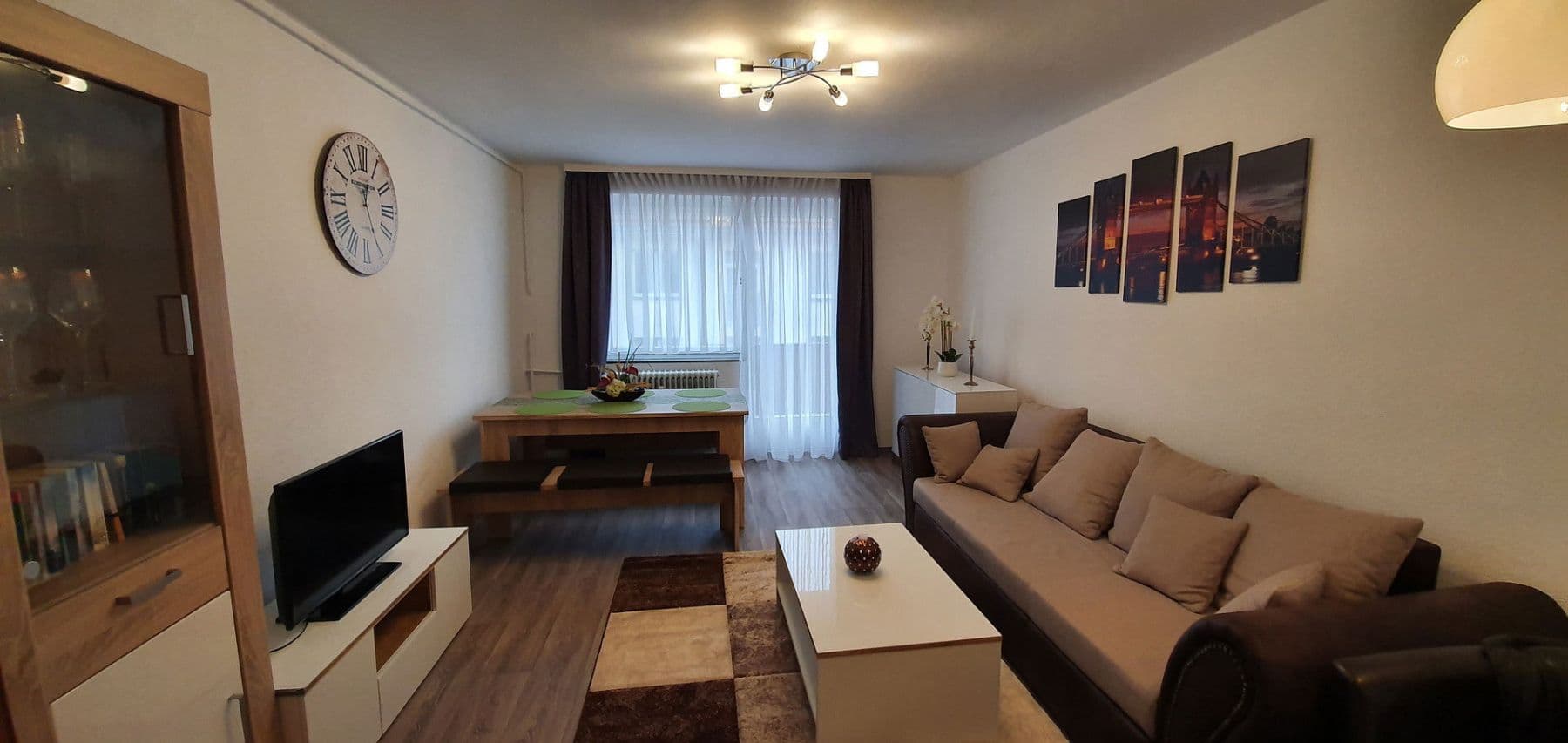 Prenájom bytu 3-izbový 73 m², Mannheim - Innenstadt, Bádensko-Wurttembersko Prenájom bytu 3-izbový 73 m², Mannheim - Innenstadt, Bádensko-Wurttembersko