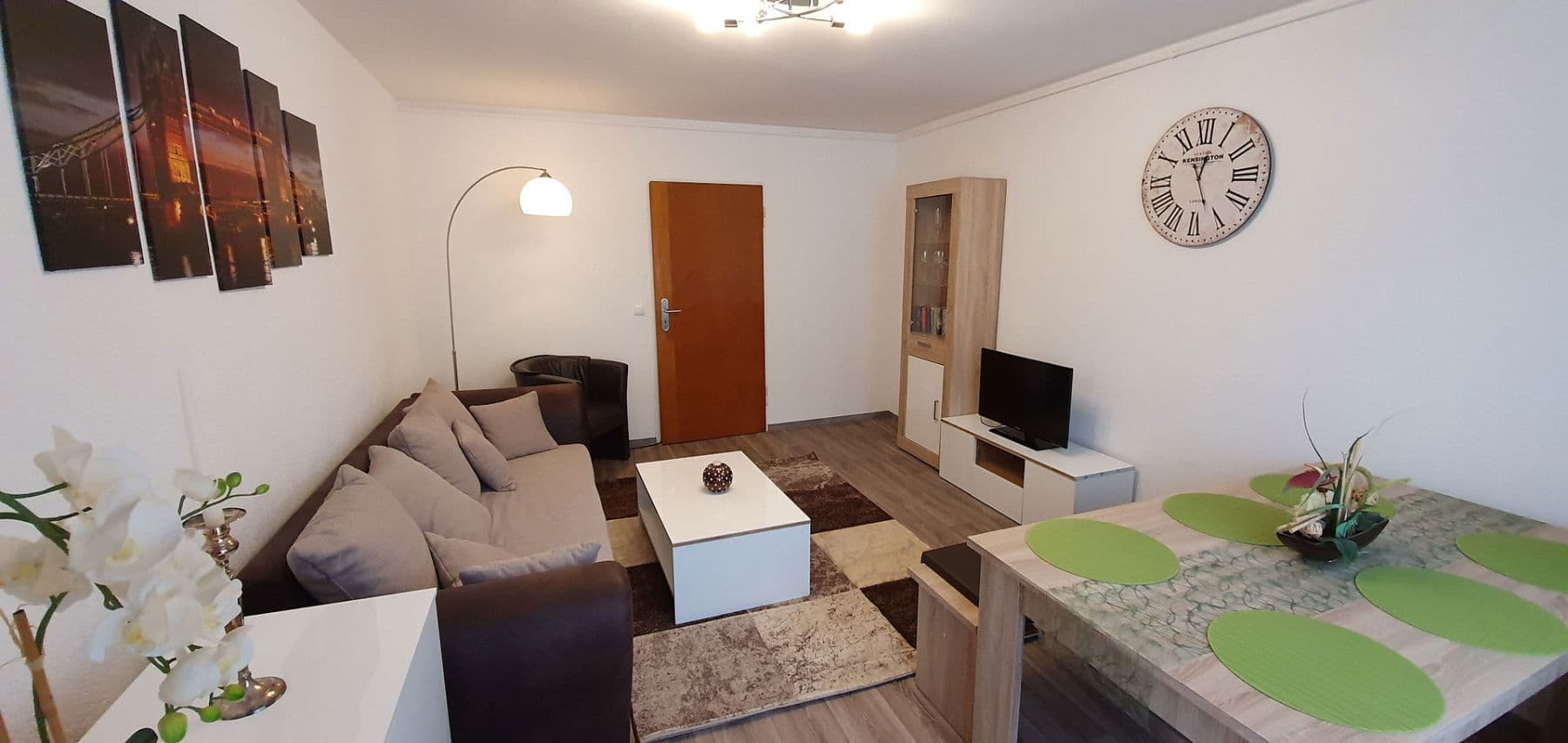 Prenájom bytu 3-izbový 73 m², Mannheim - Innenstadt, Bádensko-Wurttembersko Prenájom bytu 3-izbový 73 m², Mannheim - Innenstadt, Bádensko-Wurttembersko