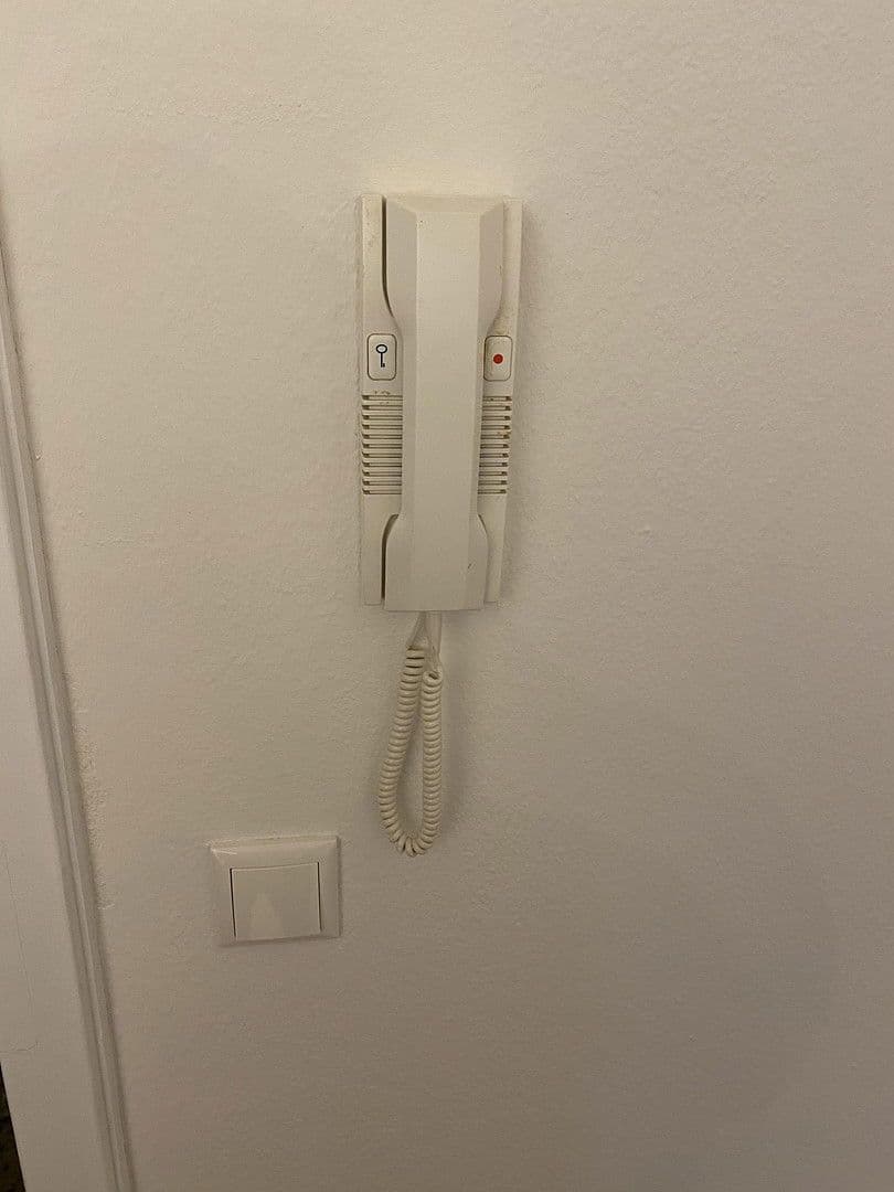 Prenájom bytu 3-izbový 96 m², Virchowstrasse 17, Siegen, Severné Porýnie - Westfálsko Prenájom bytu 3-izbový 96 m², Virchowstrasse 17, Siegen, Severné Porýnie - Westfálsko