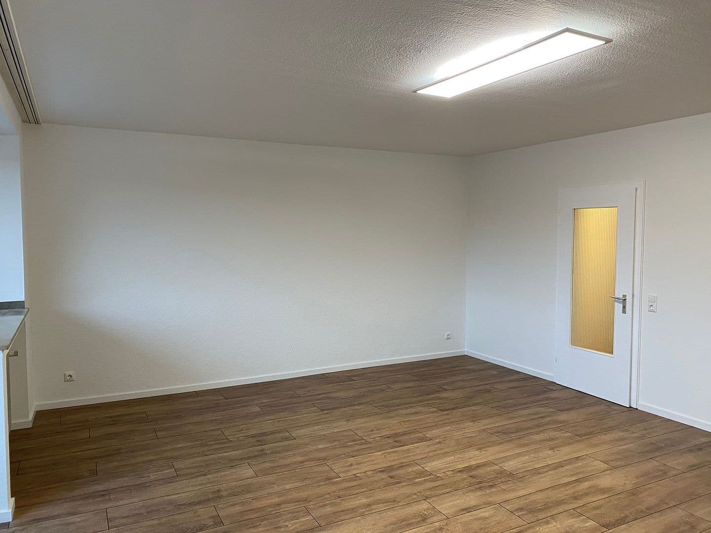 Prenájom bytu 3-izbový 96 m², Virchowstrasse 17, Siegen, Severné Porýnie - Westfálsko Prenájom bytu 3-izbový 96 m², Virchowstrasse 17, Siegen, Severné Porýnie - Westfálsko