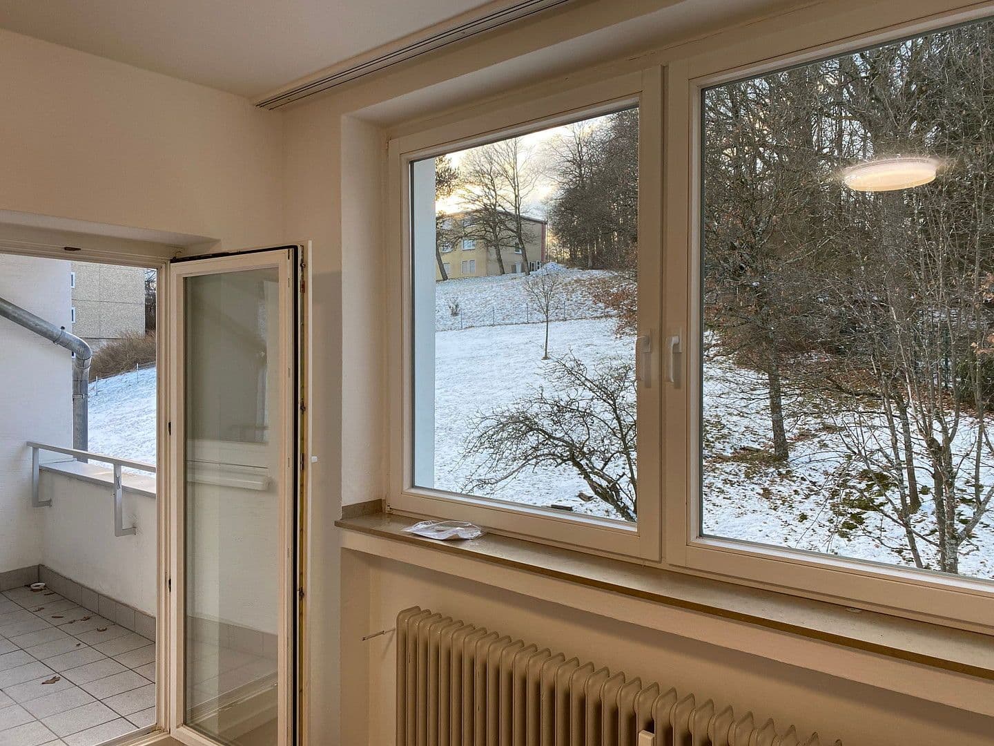 Prenájom bytu 3-izbový 96 m², Virchowstrasse 17, Siegen, Severné Porýnie - Westfálsko Prenájom bytu 3-izbový 96 m², Virchowstrasse 17, Siegen, Severné Porýnie - Westfálsko