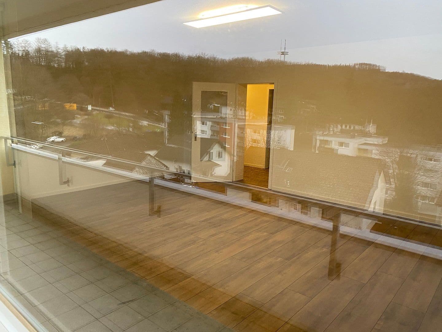 Prenájom bytu 3-izbový 96 m², Virchowstrasse 17, Siegen, Severné Porýnie - Westfálsko Prenájom bytu 3-izbový 96 m², Virchowstrasse 17, Siegen, Severné Porýnie - Westfálsko