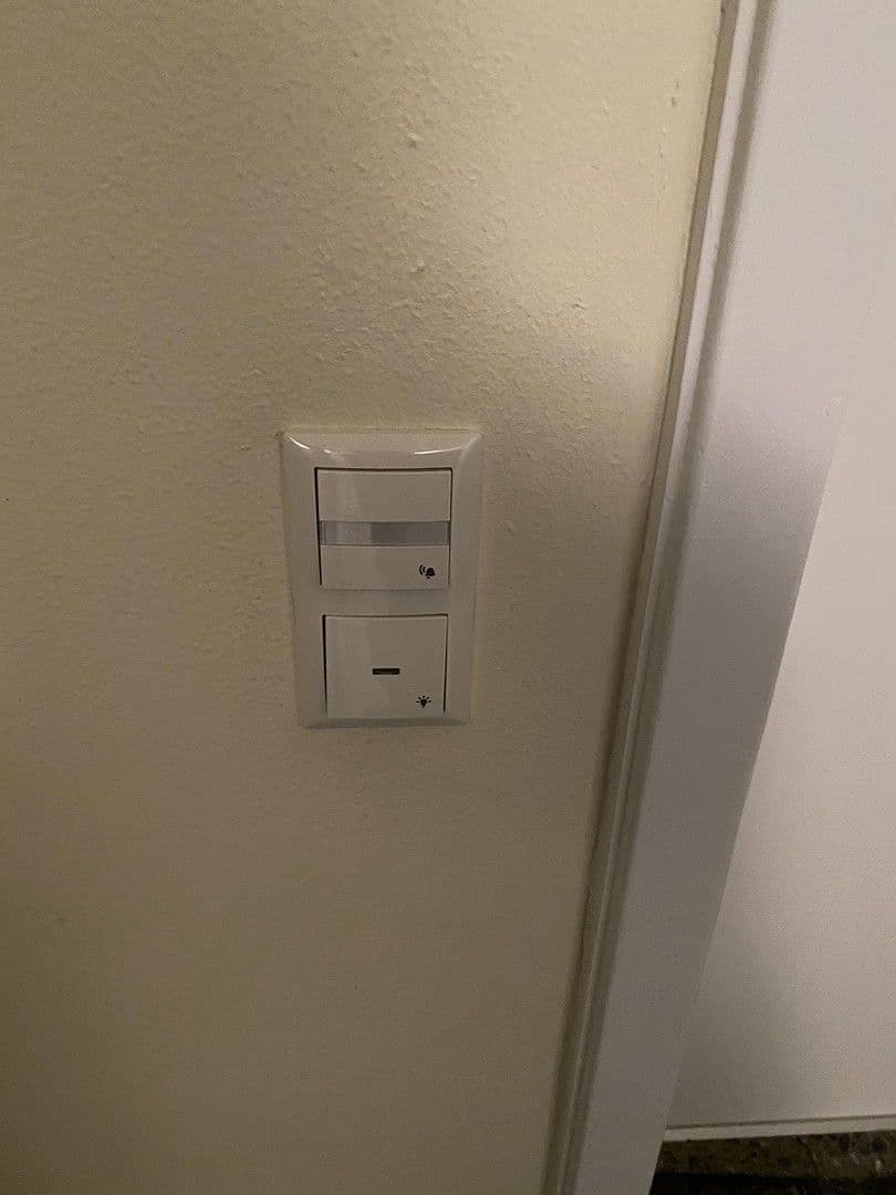 Prenájom bytu 3-izbový 96 m², Virchowstrasse 17, Siegen, Severné Porýnie - Westfálsko Prenájom bytu 3-izbový 96 m², Virchowstrasse 17, Siegen, Severné Porýnie - Westfálsko