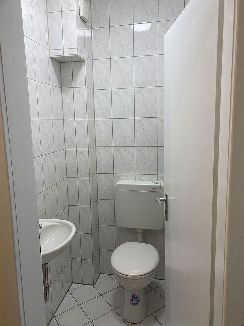 Prenájom bytu 3-izbový 96 m², Virchowstrasse 17, Siegen, Severné Porýnie - Westfálsko Prenájom bytu 3-izbový 96 m², Virchowstrasse 17, Siegen, Severné Porýnie - Westfálsko