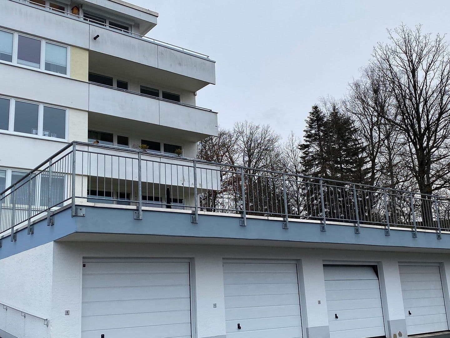 Prenájom bytu 3-izbový 96 m², Virchowstrasse 17, Siegen, Severné Porýnie - Westfálsko Prenájom bytu 3-izbový 96 m², Virchowstrasse 17, Siegen, Severné Porýnie - Westfálsko