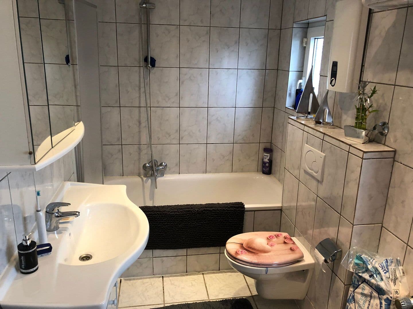 Prenájom bytu 3-izbový 83 m², Kapellenweg 8a, Engelskirchen, Severné Porýnie - Westfálsko Prenájom bytu 3-izbový 83 m², Kapellenweg 8a, Engelskirchen, Severné Porýnie - Westfálsko