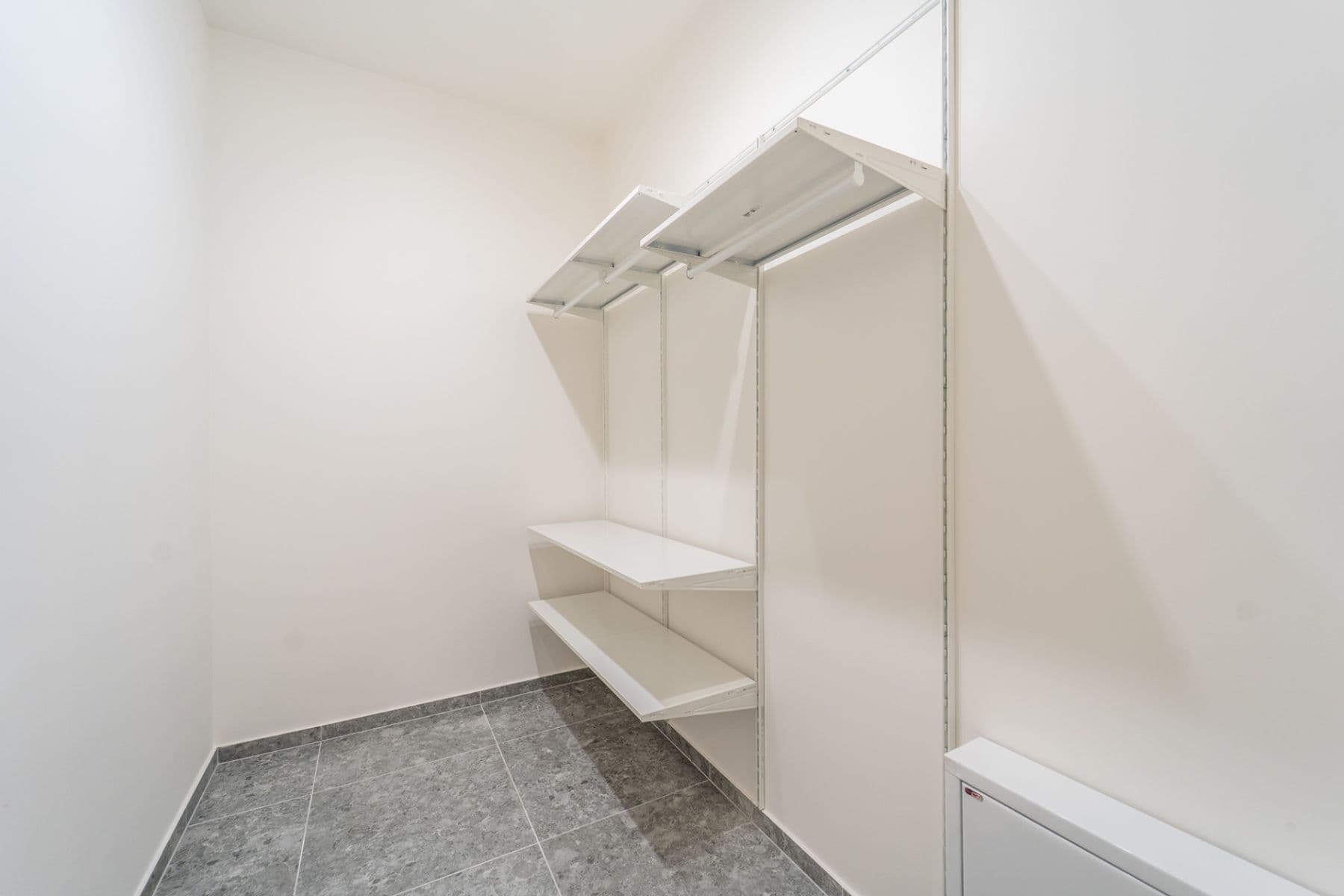 Prenájom bytu 2-izbový 53 m², Československého exilu, Praha, Praha Prenájom bytu 2-izbový 53 m², Československého exilu, Praha, Praha