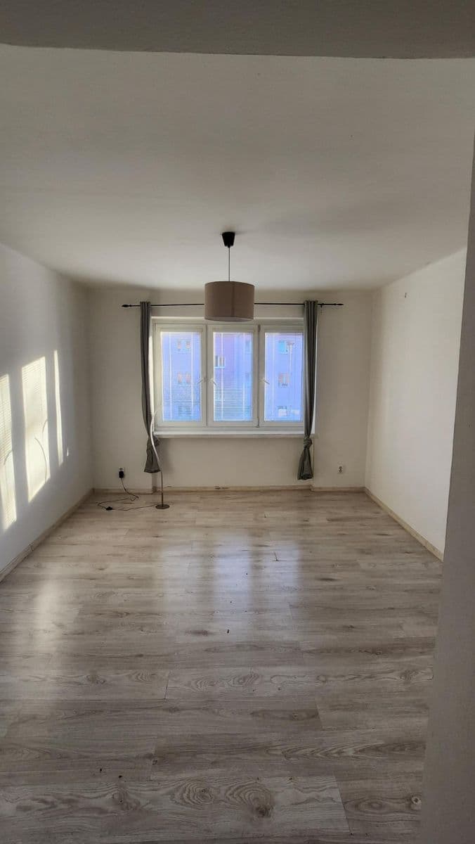 Predaj bytu 2-izbový 56 m², Ivana Olbrachta, Ústí nad Labem, Ústecký kraj Predaj bytu 2-izbový 56 m², Ivana Olbrachta, Ústí nad Labem, Ústecký kraj