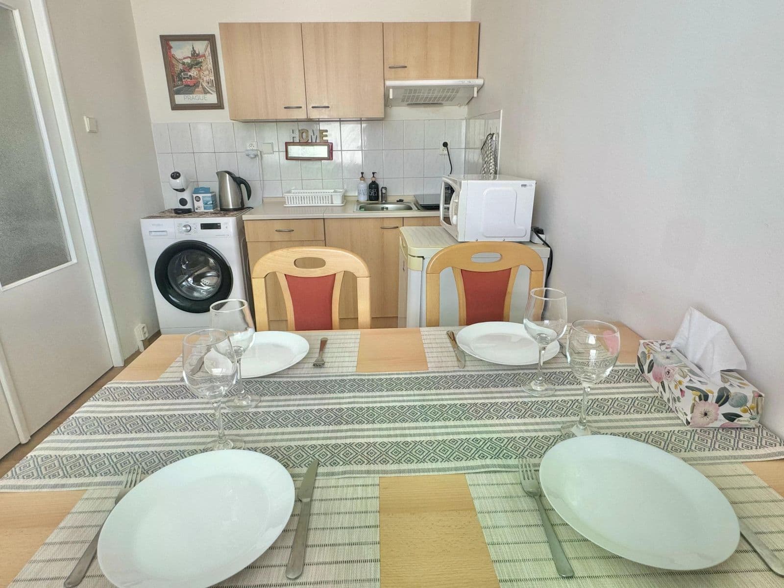 Prenájom bytu 47 m², Bouřilova, Praha, Praha Prenájom bytu 47 m², Bouřilova, Praha, Praha