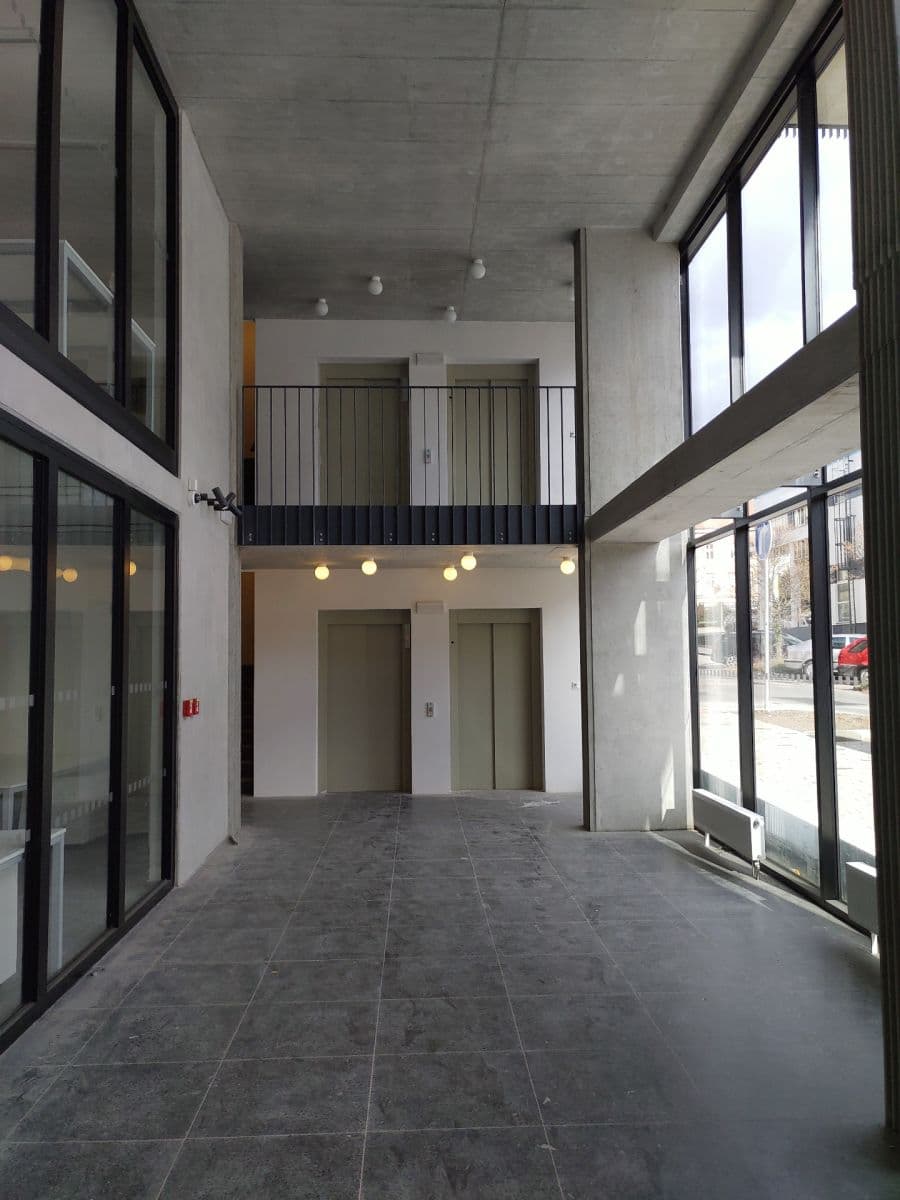 Prenájom bytu 1-izbový 39 m², Papírnická, Plzeň, Plzeňský kraj Prenájom bytu 1-izbový 39 m², Papírnická, Plzeň, Plzeňský kraj