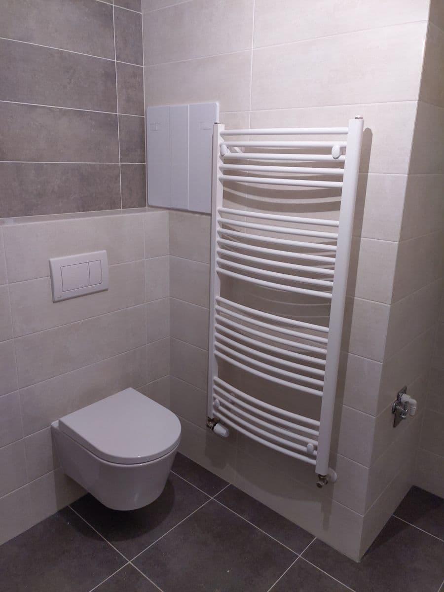 Prenájom bytu 1-izbový 39 m², Papírnická, Plzeň, Plzeňský kraj Prenájom bytu 1-izbový 39 m², Papírnická, Plzeň, Plzeňský kraj