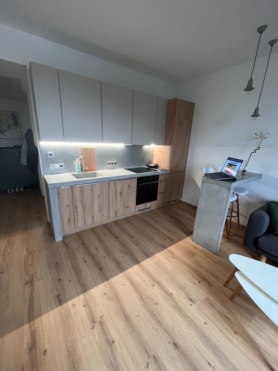 Predaj bytu 3-izbový 74 m², Jílkova, Brno, Jihomoravský kraj Predaj bytu 3-izbový 74 m², Jílkova, Brno, Jihomoravský kraj