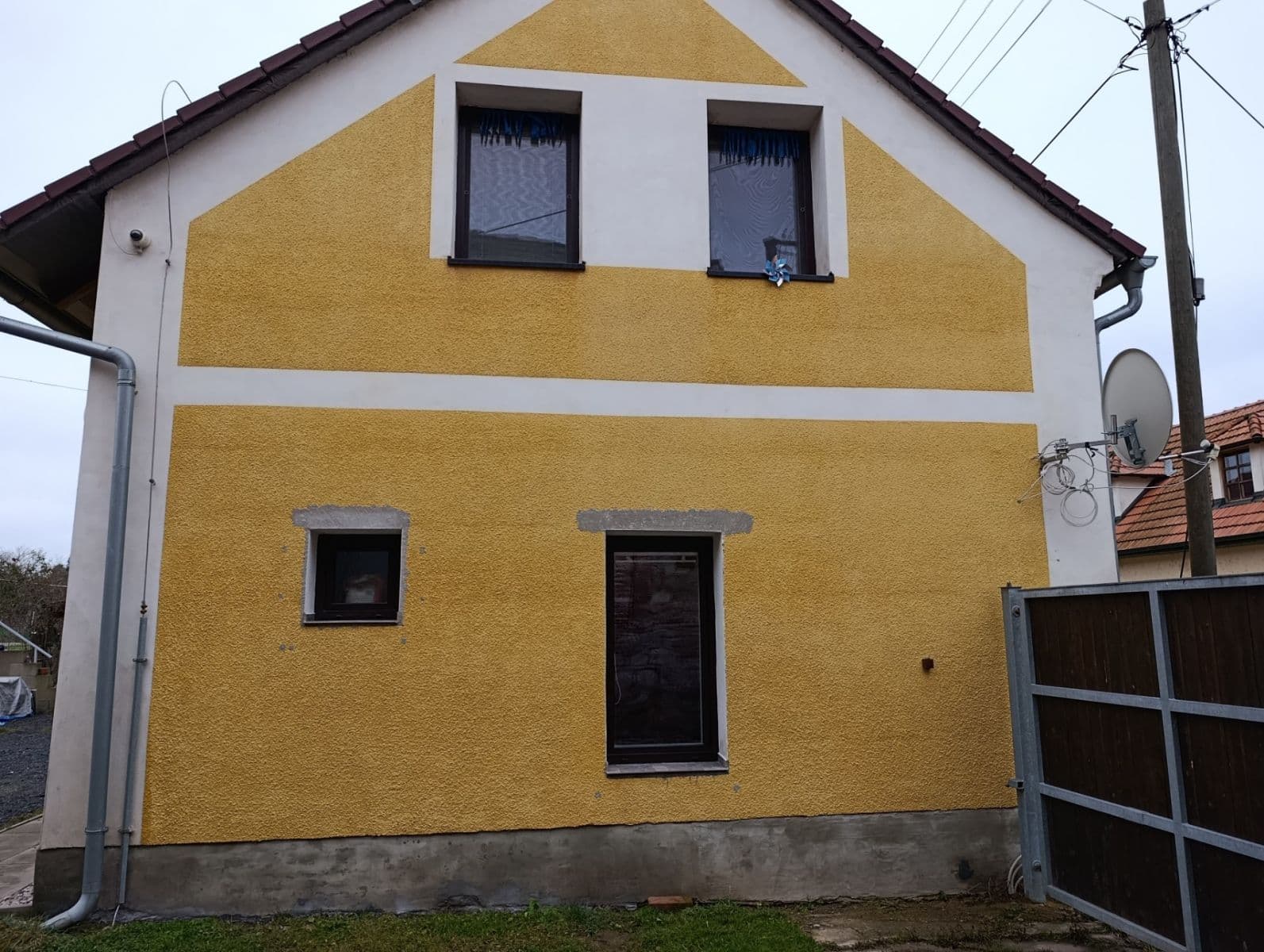 Prenájom bytu 4-izbový 120 m², Plchov, Středočeský kraj Prenájom bytu 4-izbový 120 m², Plchov, Středočeský kraj