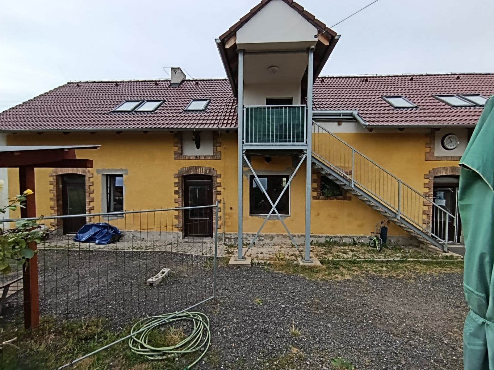 Prenájom bytu 4-izbový 120 m², Plchov, Středočeský kraj Prenájom bytu 4-izbový 120 m², Plchov, Středočeský kraj