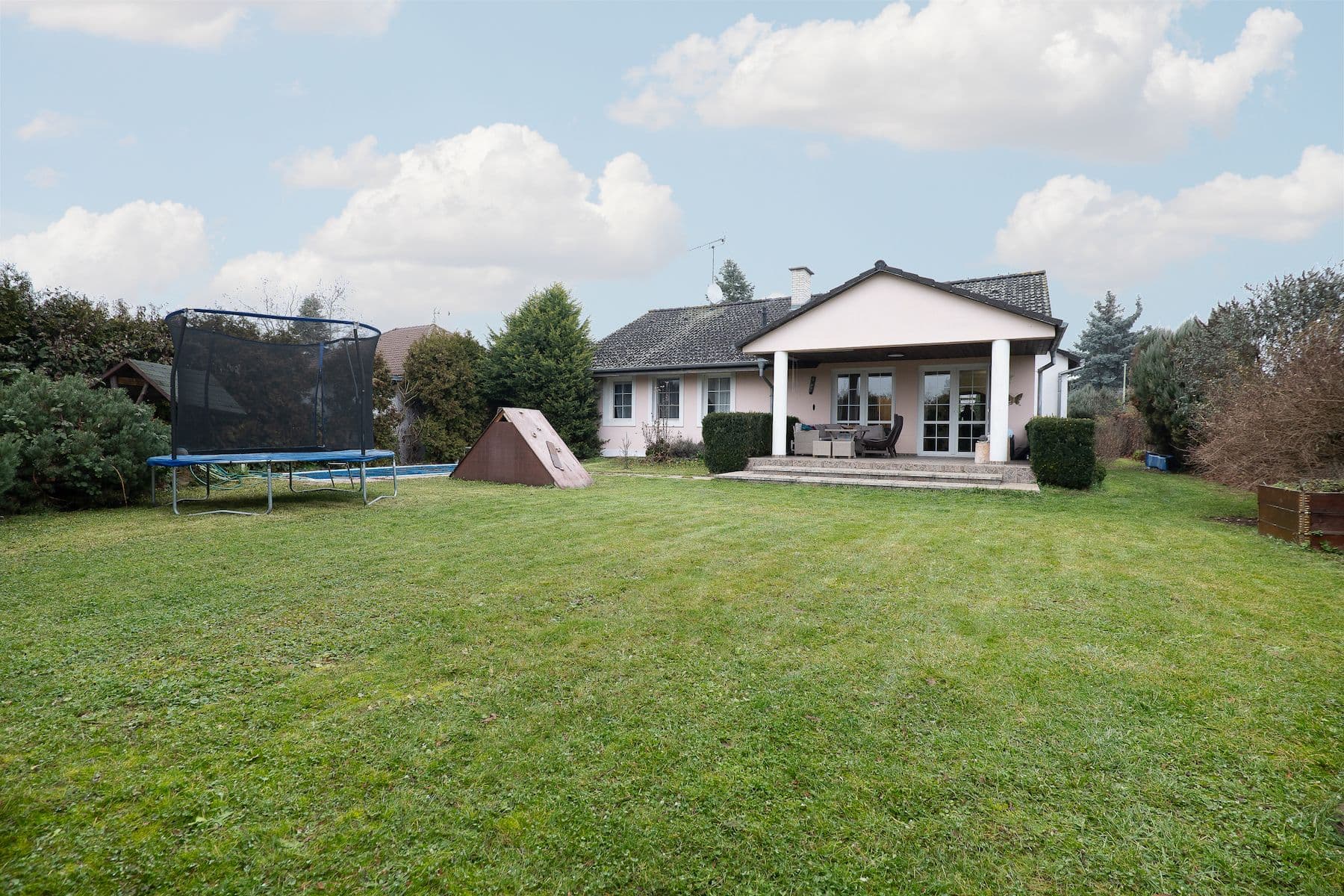 Predaj domu 150 m², pozemek 934 m², Zahradní, Vědomice, Ústecký kraj Predaj domu 150 m², pozemek 934 m², Zahradní, Vědomice, Ústecký kraj