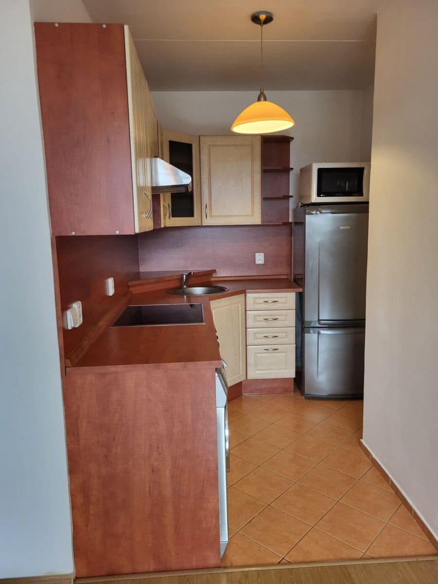 Prenájom bytu 2-izbový 43 m², Radimovická, Praha, Praha Prenájom bytu 2-izbový 43 m², Radimovická, Praha, Praha