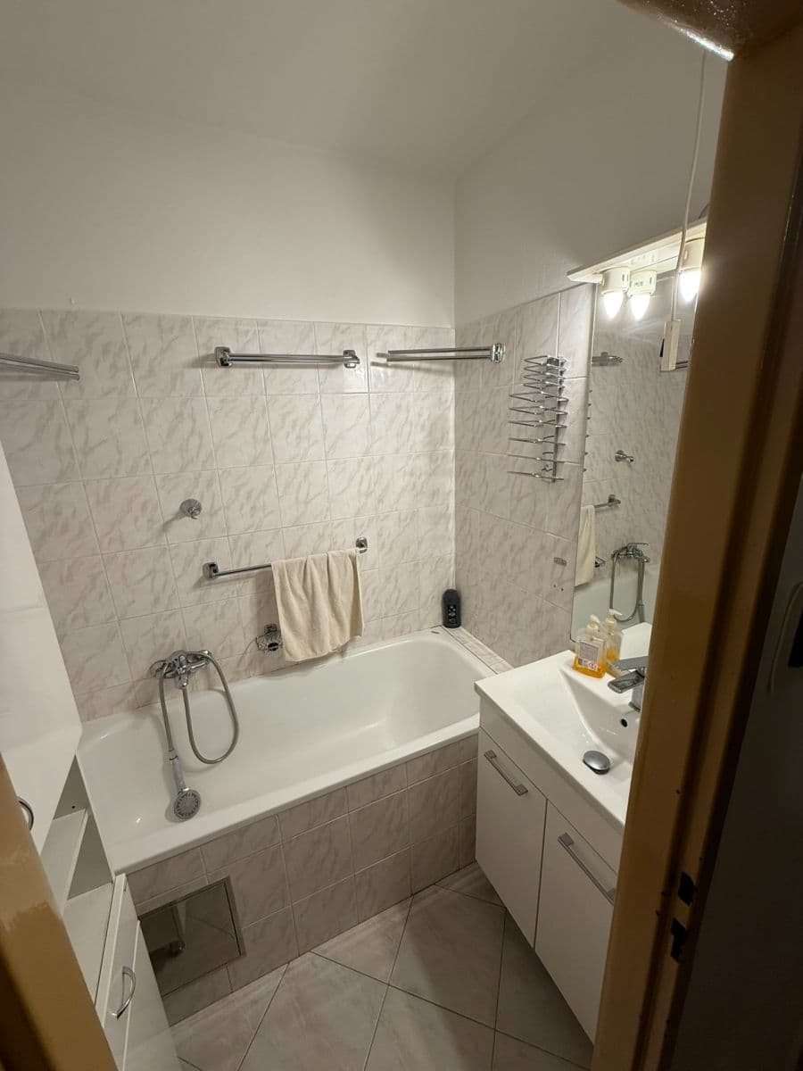 Predaj bytu 3-izbový 71 m², V Sadě, Vlašim, Středočeský kraj Predaj bytu 3-izbový 71 m², V Sadě, Vlašim, Středočeský kraj