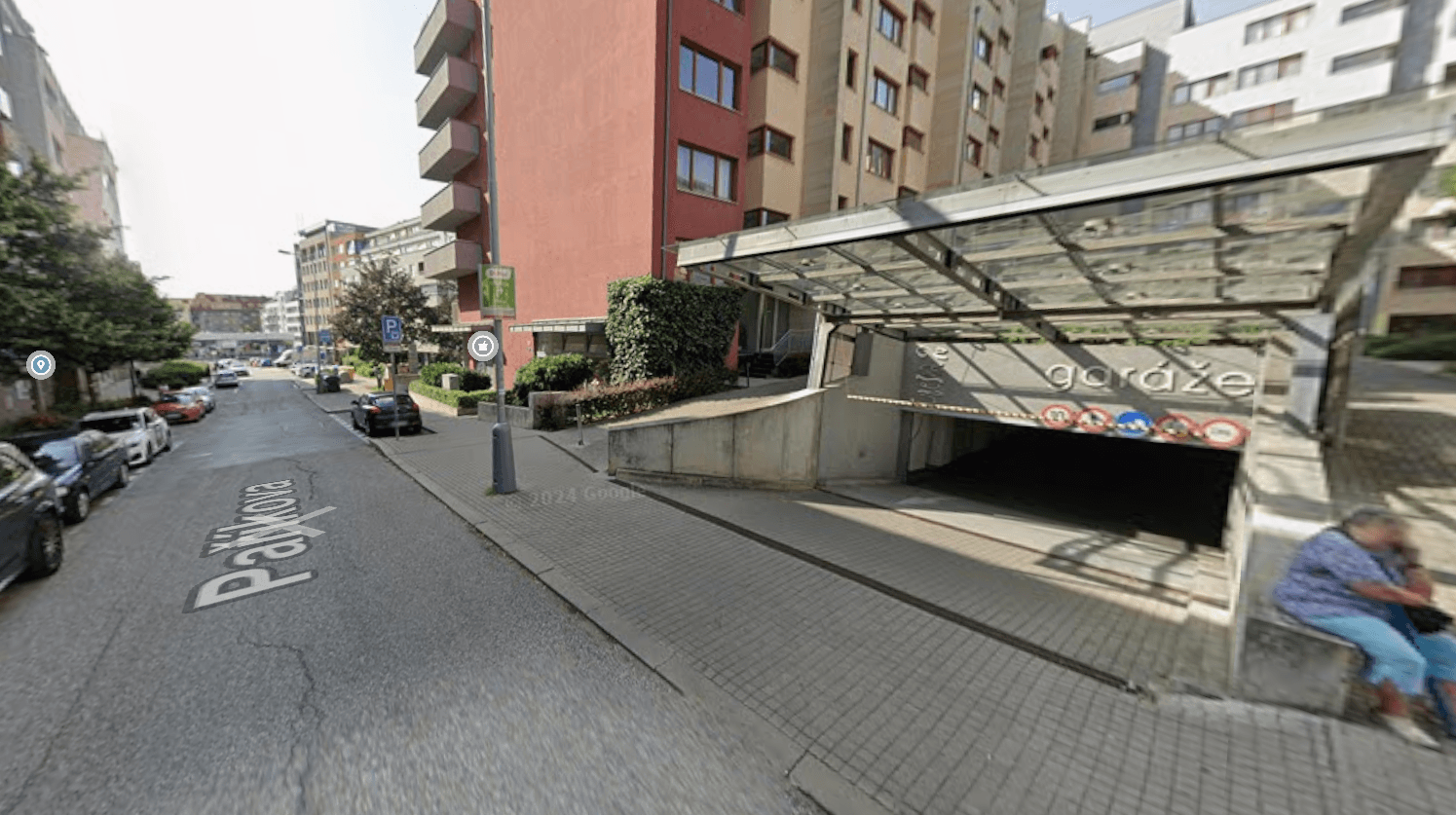 Prenájom garáže 14 m², Paříkova, Praha, Praha Prenájom garáže 14 m², Paříkova, Praha, Praha