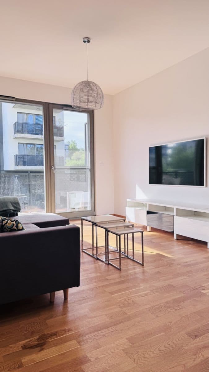 Prenájom bytu 3-izbový 64 m², Rudolfa Mocka, Karlova Ves, Bratislavský kraj Prenájom bytu 3-izbový 64 m², Rudolfa Mocka, Karlova Ves, Bratislavský kraj