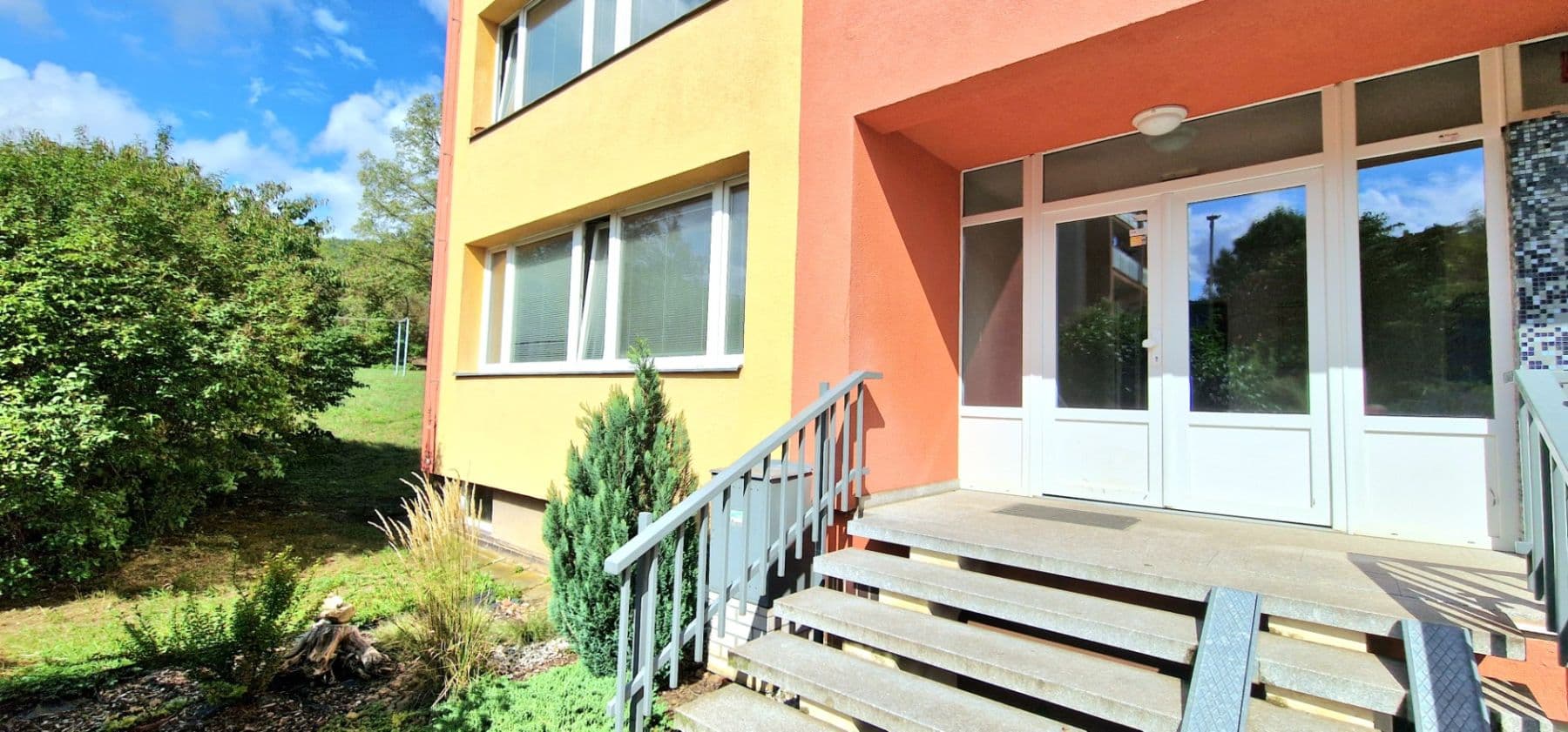 Prenájom bytu 2-izbový 43 m², Pod Homolkou, Beroun, Středočeský kraj Prenájom bytu 2-izbový 43 m², Pod Homolkou, Beroun, Středočeský kraj