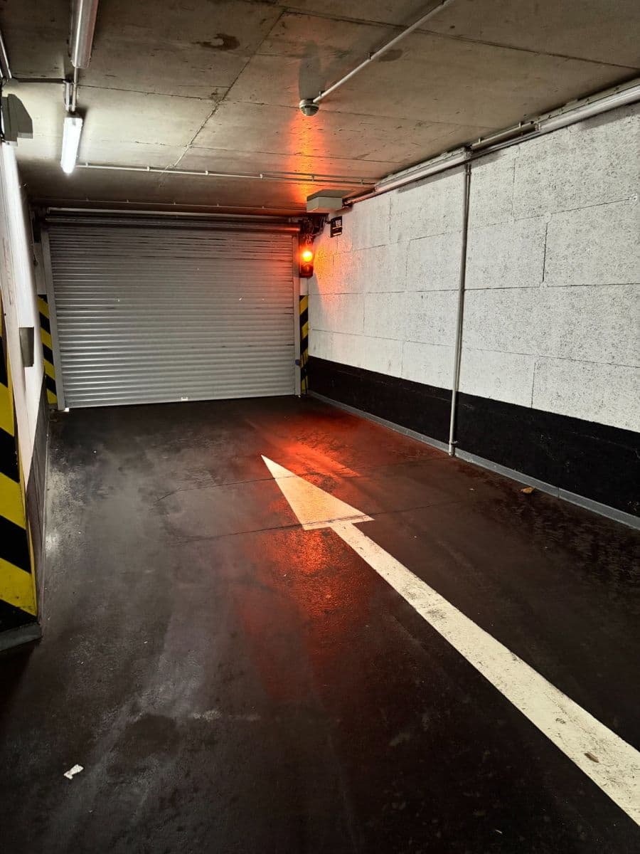 Prenájom garáže 13 m², U Zvonařky, Praha, Praha Prenájom garáže 13 m², U Zvonařky, Praha, Praha