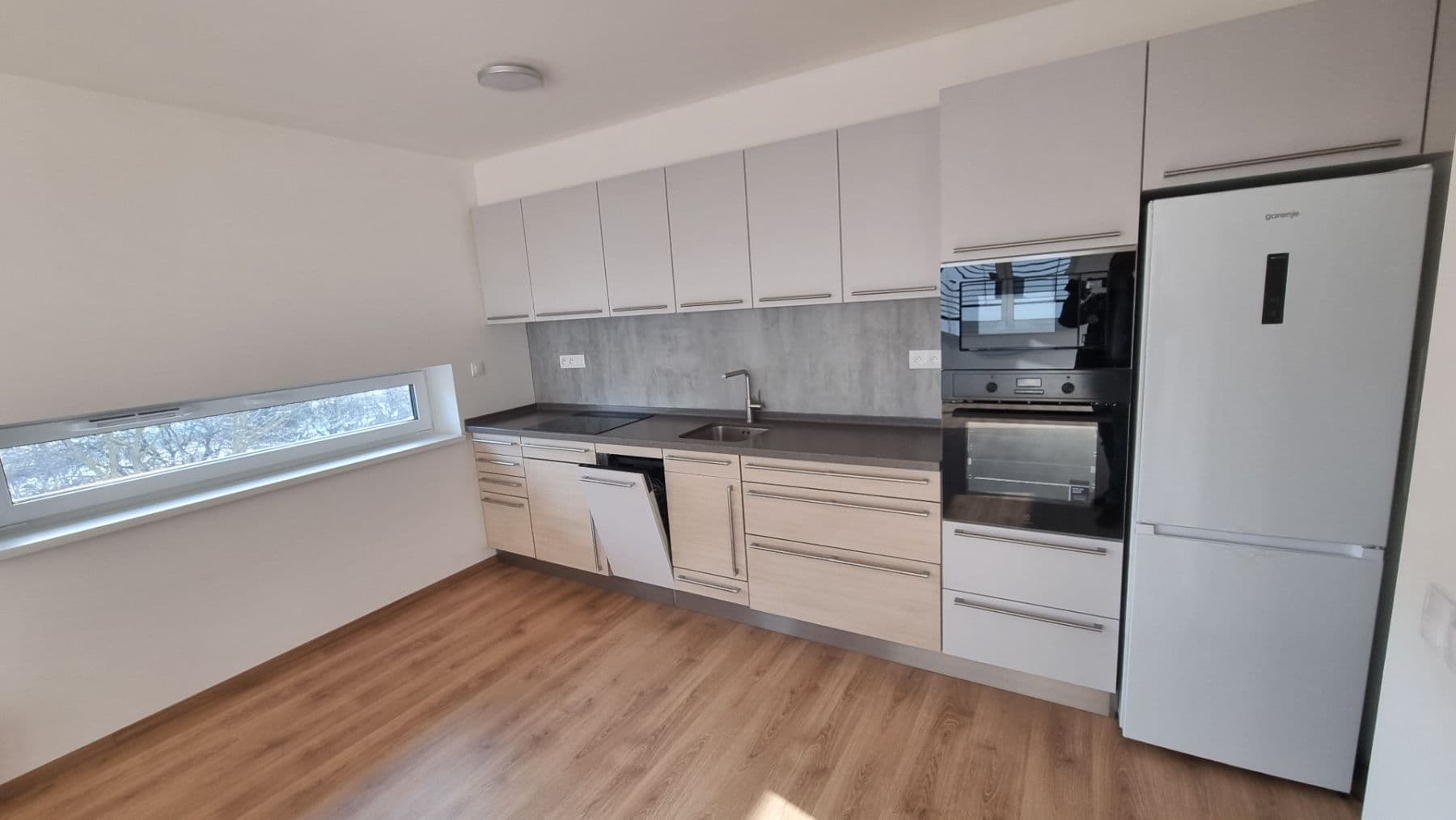 Prenájom bytu 2-izbový 57 m², Nové Mesto, Bratislavský kraj Prenájom bytu 2-izbový 57 m², Nové Mesto, Bratislavský kraj