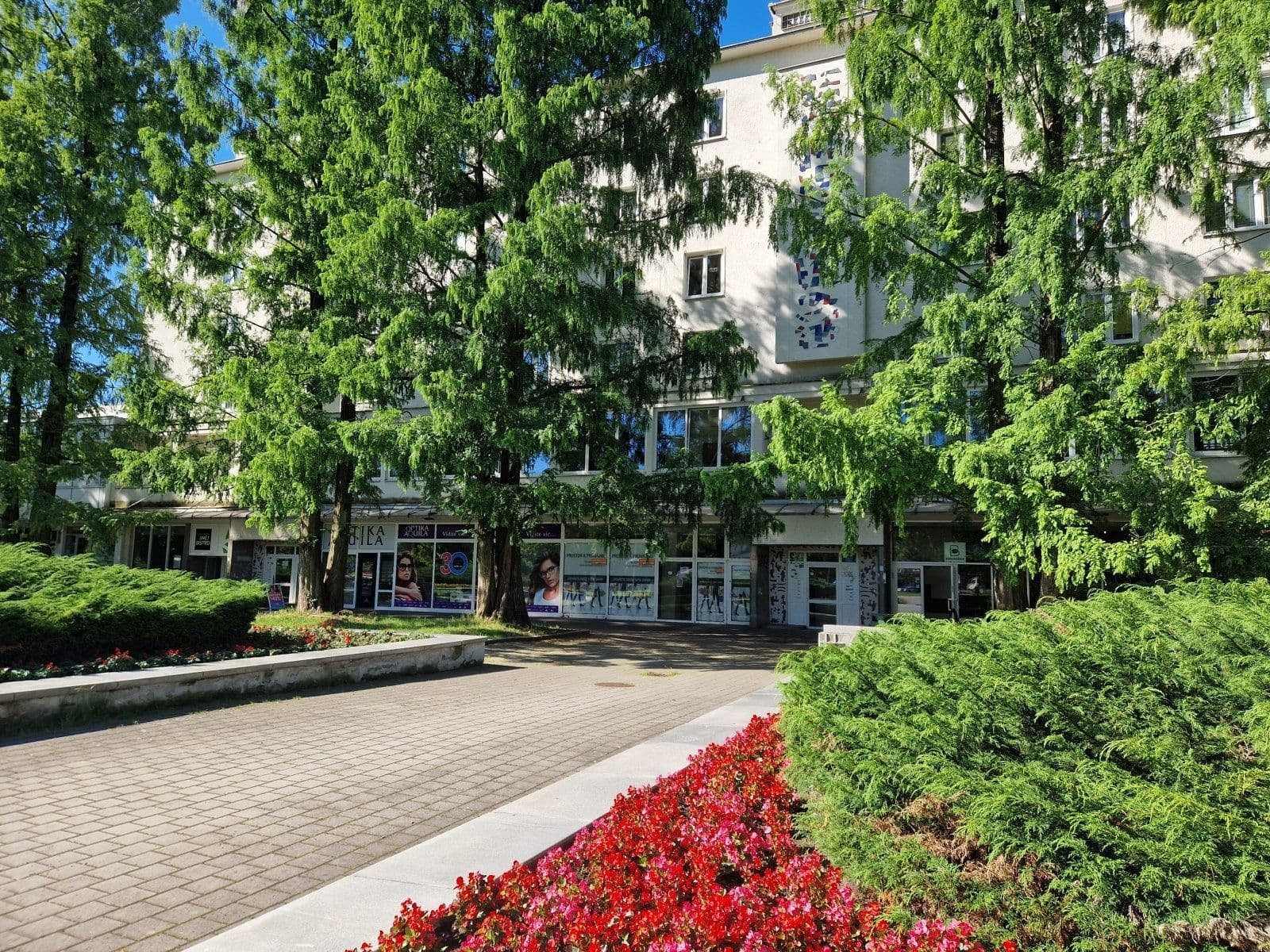 Prenájom kancelárie 71 m², nám. Republiky, Havířov, Moravskoslezský kraj Prenájom kancelárie 71 m², nám. Republiky, Havířov, Moravskoslezský kraj