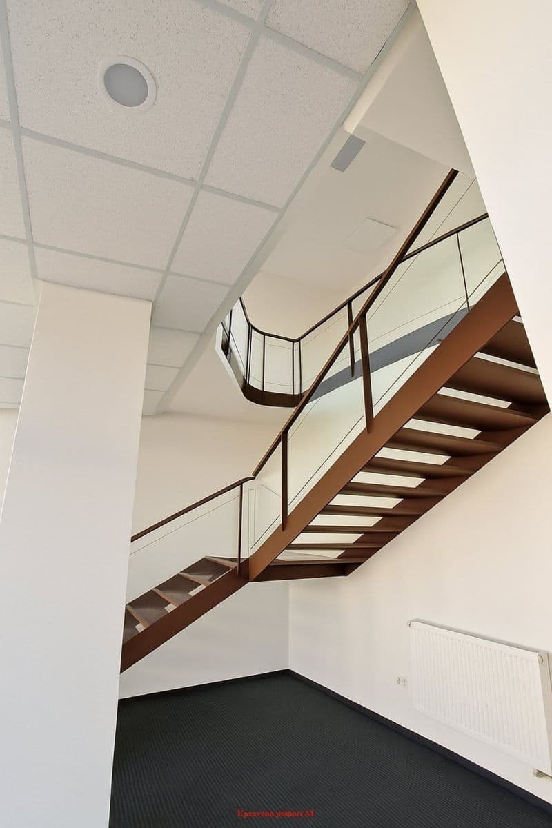 Prenájom kancelárie 71 m², nám. Republiky, Havířov, Moravskoslezský kraj Prenájom kancelárie 71 m², nám. Republiky, Havířov, Moravskoslezský kraj