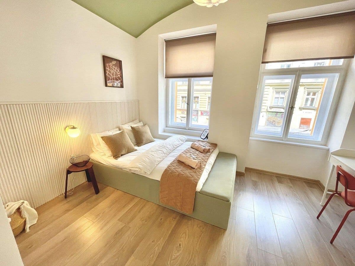 Prenájom bytu 42 m², Rumunská, Praha, Praha Prenájom bytu 42 m², Rumunská, Praha, Praha
