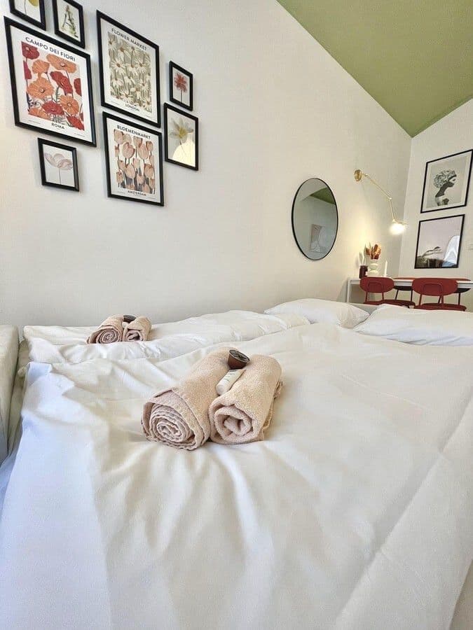 Prenájom bytu 42 m², Rumunská, Praha, Praha Prenájom bytu 42 m², Rumunská, Praha, Praha