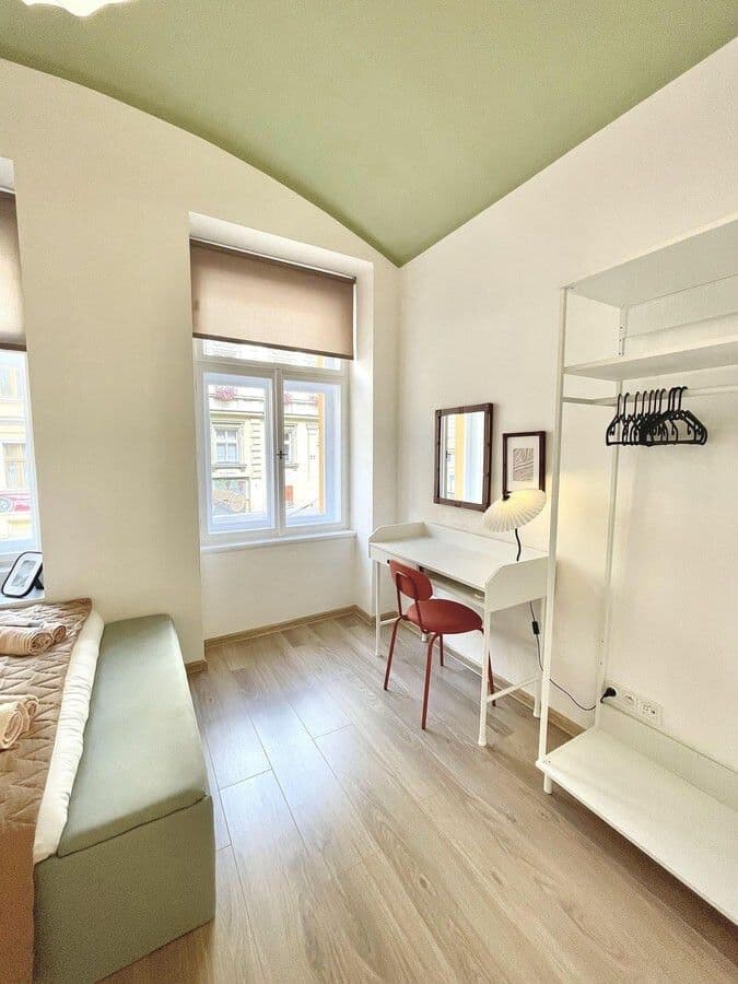 Prenájom bytu 42 m², Rumunská, Praha, Praha Prenájom bytu 42 m², Rumunská, Praha, Praha
