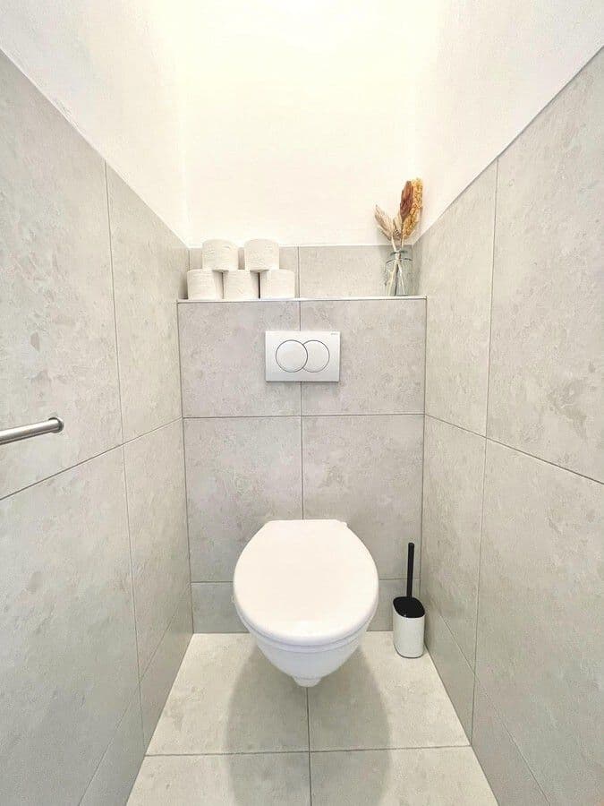 Prenájom bytu 42 m², Rumunská, Praha, Praha Prenájom bytu 42 m², Rumunská, Praha, Praha