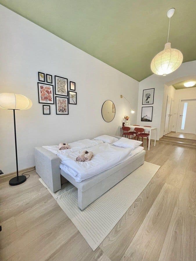 Prenájom bytu 42 m², Rumunská, Praha, Praha Prenájom bytu 42 m², Rumunská, Praha, Praha