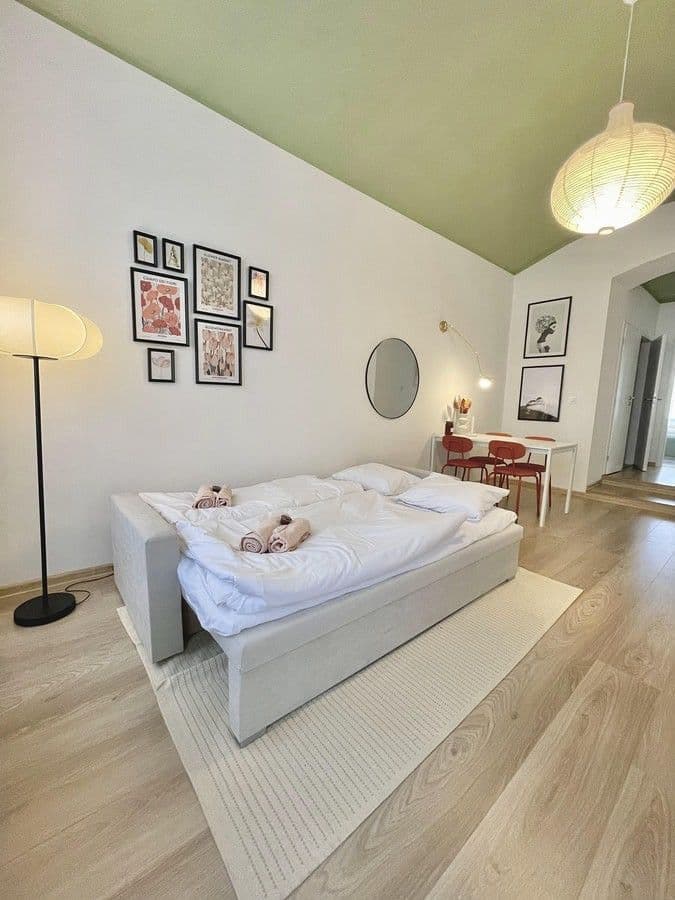 Prenájom bytu 42 m², Rumunská, Praha, Praha Prenájom bytu 42 m², Rumunská, Praha, Praha