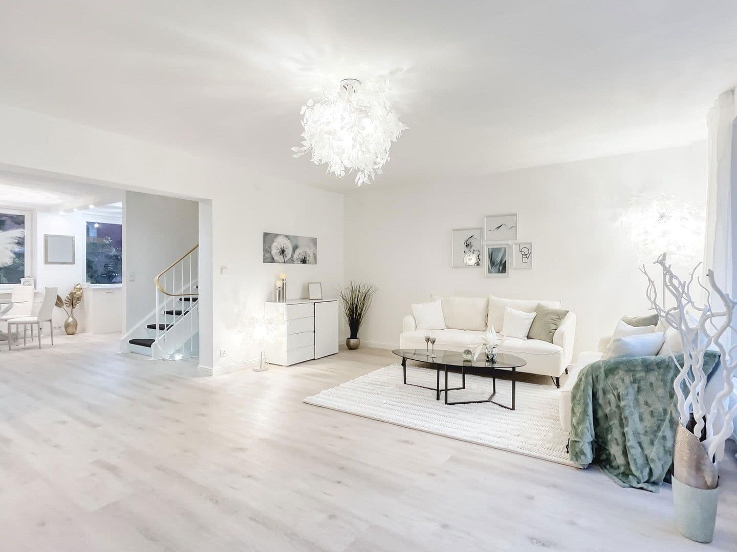 Predaj domu 116 m², pozemek 224 m², Hamburg, Hamburg Predaj domu 116 m², pozemek 224 m², Hamburg, Hamburg