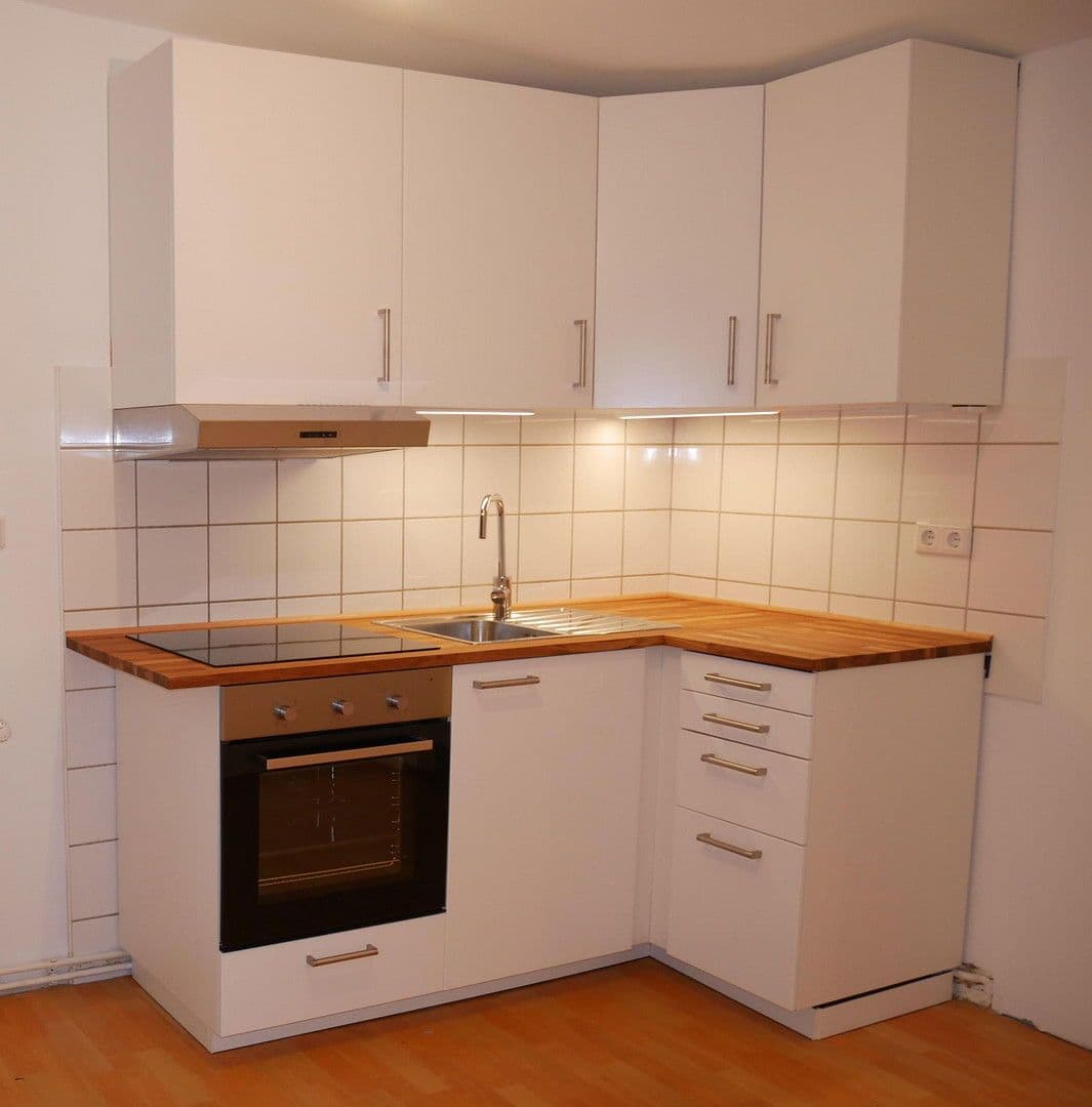 Prenájom bytu 2-izbový 62 m², Limmerstraße 10, Hannover, Dolné Sasko Prenájom bytu 2-izbový 62 m², Limmerstraße 10, Hannover, Dolné Sasko