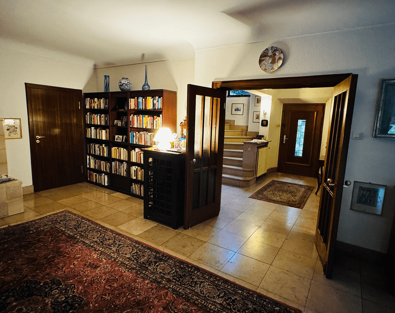 Predaj domu 365 m², pozemek 1.250 m², Saarbrücken, Sársko Predaj domu 365 m², pozemek 1.250 m², Saarbrücken, Sársko